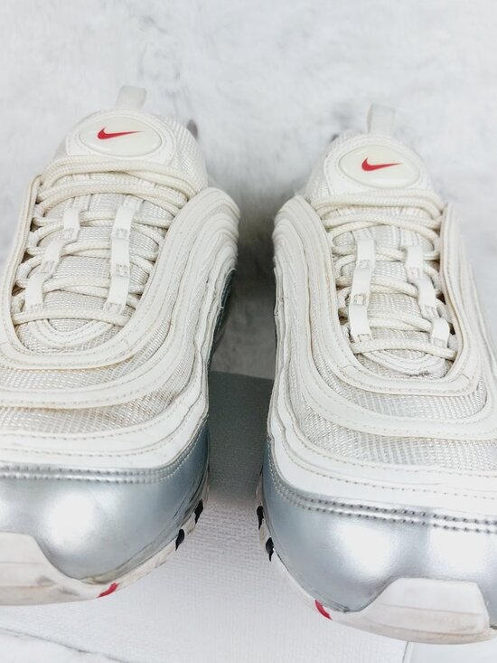 Nike Air Max 97 Men\'s White Silver Varsity Red Low Top Sneaker Shoes Size 9.5